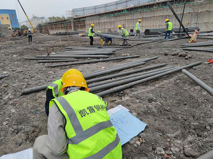 南阳螺栓球网架结构